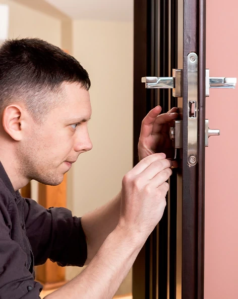 : Professional Locksmith For Commercial And Residential Locksmith Services in Fort Pierce, FL