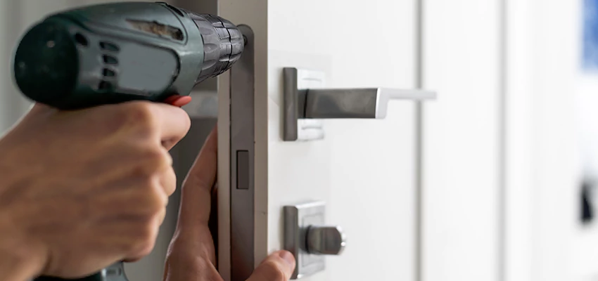 Locksmith For Lock Replacement Near Me in Fort Pierce, FL