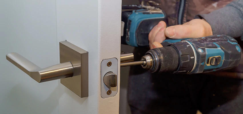 Broken Door Handle Lock Repair in Fort Pierce, Florida