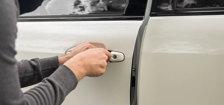 Unlock Car Door Service in Fort Pierce, FL